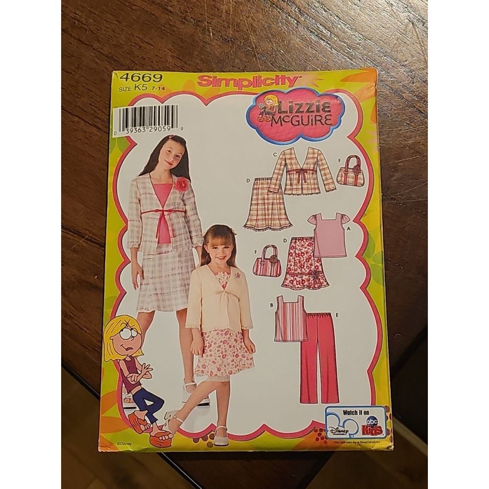 Simplicity Pattern 4669 Features Lizzie Mcguire Girls Clothes 7-16 UNCUT OOP
